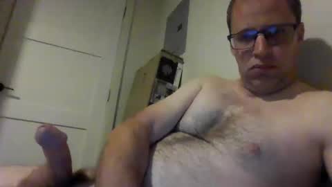 Snapshot of b21lundeen chatting on 10.16.25 your-personal-weener online show from 10.16.25