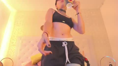 Anny online show from 09.25.25