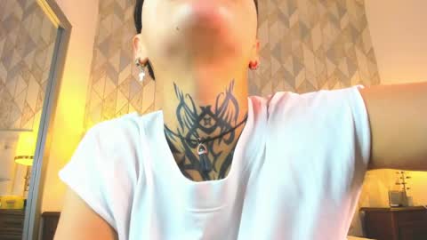 Anny online show from 05.08.26