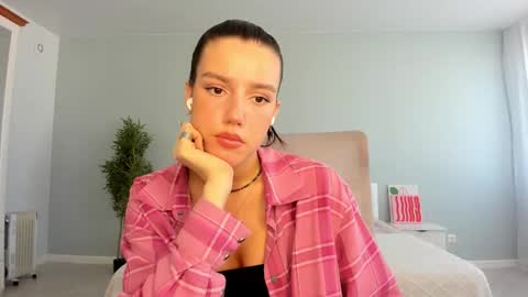 Monica online show from 09.26.25