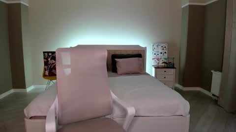 Monica online show from 10.03.25