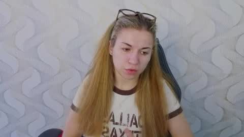 Anya online show from 06.17.26