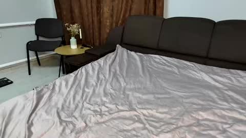 Snapshot of babe_catherine chatting on 03.01.25 babe Sara3 online show from 03.01.25