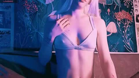 babe_moister online show from 09.23.25