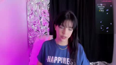 Snapshot of babeblair chatting on 09.25.25 Queen B online show from 09.25.25