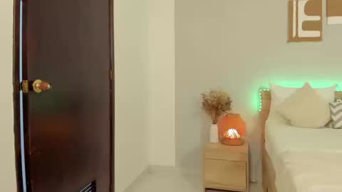 itzell  online show from 03.17.26