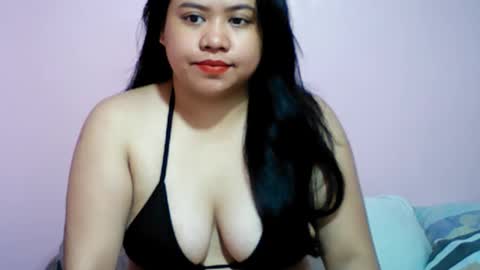 Snapshot of baby_brie chatting on 10.08.25 Welcome Guys Glad To See U here My Name is Brie  Hope We have Good Time here online show from 10.08.25
