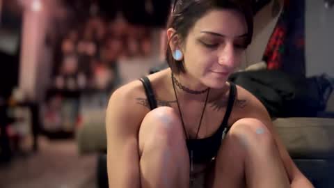 Snapshot of baby_buddha chatting on 12.11.24 baby buddha  online show from 12.11.24