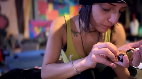 Snapshot of baby_buddha chatting on 01.08.25 baby buddha  online show from 01.08.25