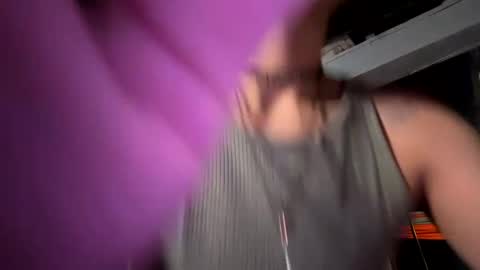 Snapshot of baby_buddha chatting on 02.01.25 baby buddha  online show from 02.01.25