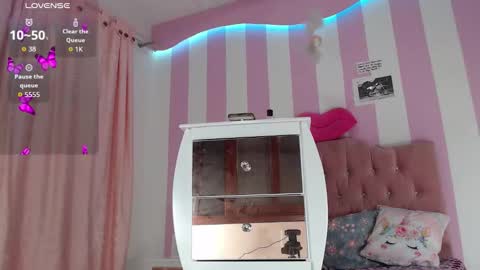 Snapshot of baby_candy22 chatting on 11.11.25 zaleya online show from 11.11.25