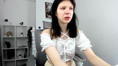 Snapshot of baby_evalena chatting on 09.26.25 Evalena maybe just Eva online show from 09.26.25