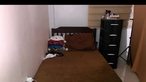 Snapshot of baby_fu chatting on 10.01.25 Nathalia online show from 10.01.25