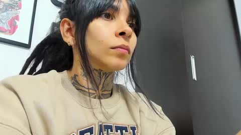 BomBom online show from 02.27.25