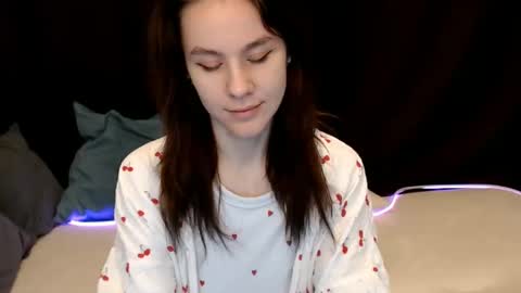 baby_kitte online show from 12.21.24
