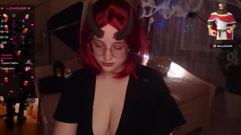 Snapshot of baby_little_fox chatting on 10.24.25 baby_little_fox online show from 10.24.25
