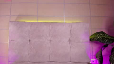 Moon online show from 10.07.25