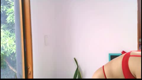 Snapshot of baby_nahomy_sex chatting on 10.25.25 NAHOMY online show from 10.25.25