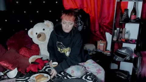 baby_punkk online show from 01.07.25