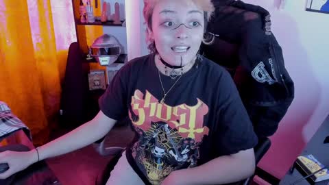 baby_punkk online show from 01.23.25