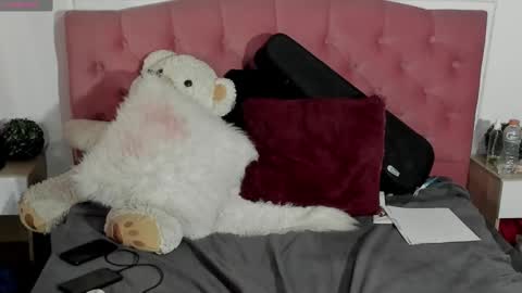 baby_punkk online show from 02.15.25
