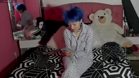 baby_punkk online show from 02.22.25