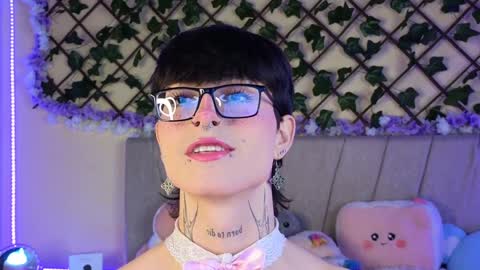 Snapshot of baby_xian chatting on 12.05.24  Dani  online show from 12.05.24