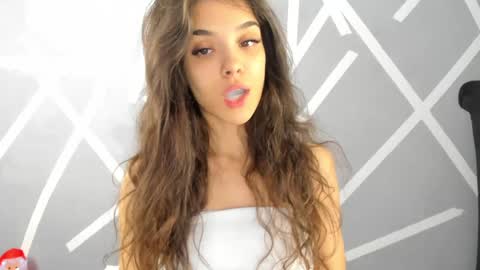 Aylin  online show from 12.12.24