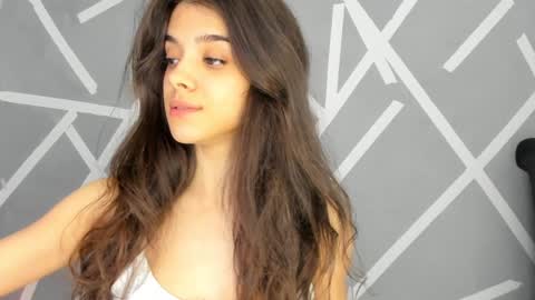 Aylin  online show from 12.19.24