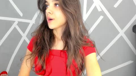 Aylin  online show from 12.21.24