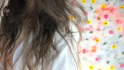 Aylin  online show from 02.06.25
