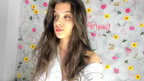 Aylin  online show from 02.26.25