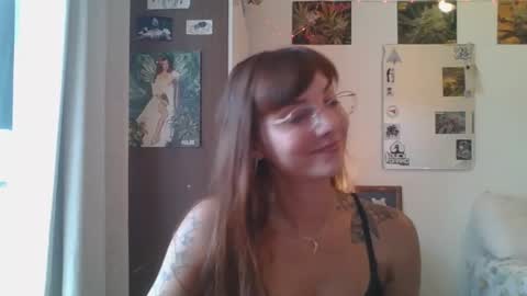 babydemon6 online show from 01.14.25
