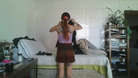 Snapshot of babydemon6 chatting on 09.20.25 babydemon6 online show from 09.20.25