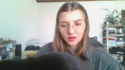 Snapshot of babydemon6 chatting on 09.24.25 babydemon6 online show from 09.24.25