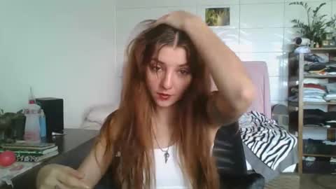 Snapshot of babydemon6 chatting on 10.13.25 babydemon6 online show from 10.13.25