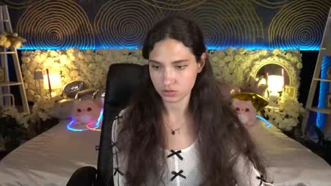 Snapshot of babyflowerr chatting on 05.11.26 Sasha online show from 05.11.26