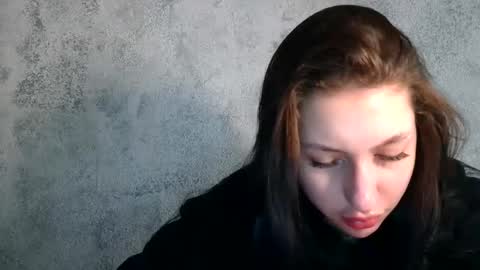 Snapshot of babyfoxie18 chatting on 09.12.25 Roxie online show from 09.12.25