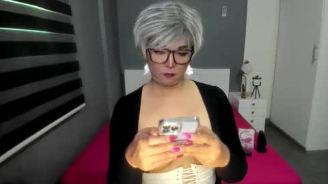 Snapshot of babylonia_goddess chatting on 10.25.25 YOUR GODDESS BABYLONIA  online show from 10.25.25