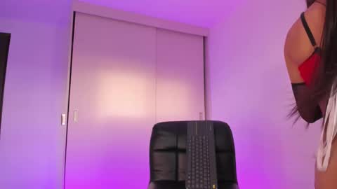    online show from 10.21.25