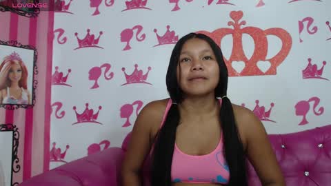 Snapshot of babyschoolgiirl chatting on 10.07.25 Xime Lions online show from 10.07.25