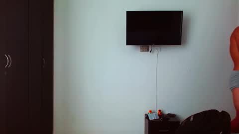 Snapshot of babysebasxxx chatting on 10.27.25 sebas online show from 10.27.25