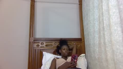 babytylerr online show from 10.21.25