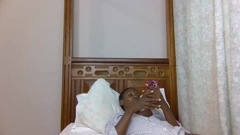 babytylerr online show from 10.23.25