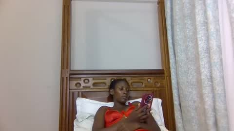 babytylerr online show from 10.26.25