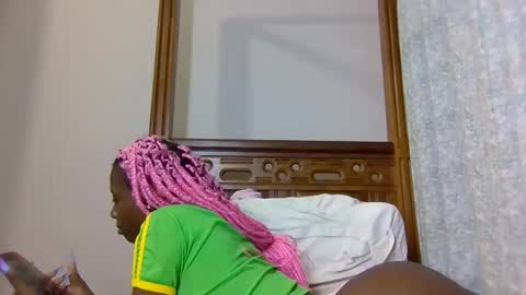 babytylerr online show from 12.15.25