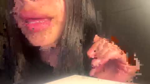 Snapshot of babyynaughty chatting on 09.21.25 babyynaughty online show from 09.21.25