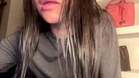 Snapshot of babyynaughty chatting on 10.18.25 babyynaughty online show from 10.18.25