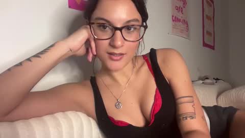 babyyolyy online show from 03.12.26