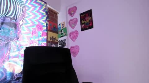 Snapshot of bad_cherry chatting on 05.04.26 Bratty Lanita - independent online show from 05.04.26